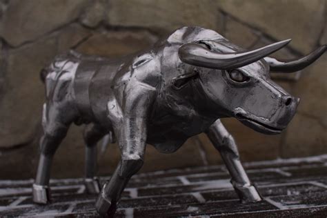 Steel Bull Sculpture 